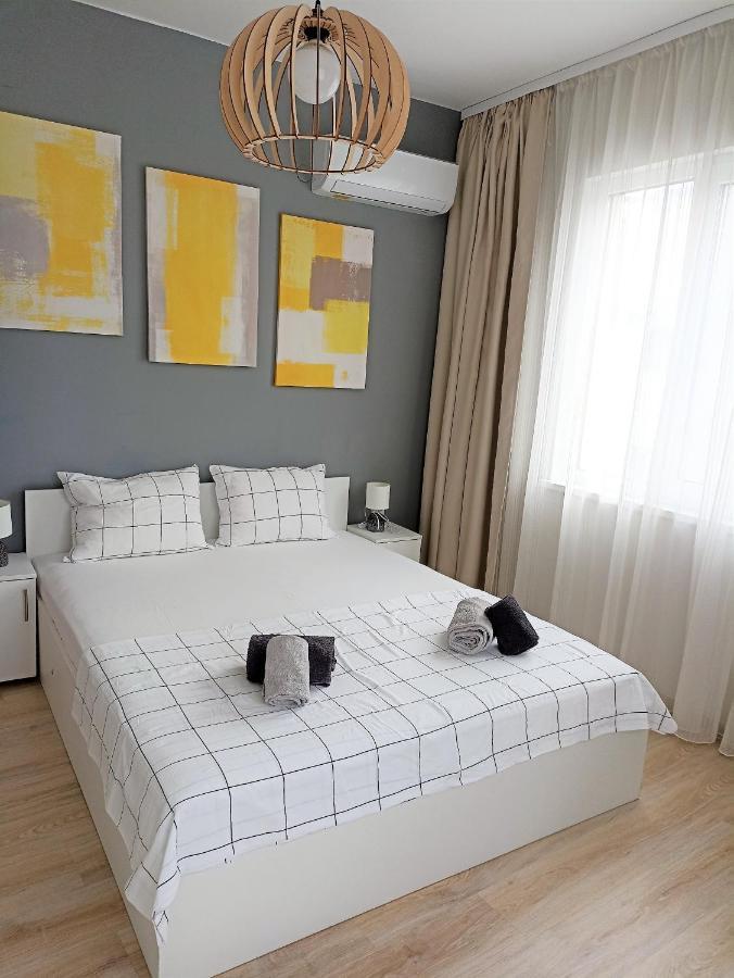 Apartment Sea Holidays Burgas City Eksteriør billede