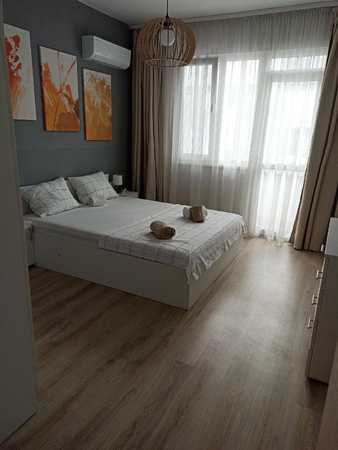 Apartment Sea Holidays Burgas City Eksteriør billede